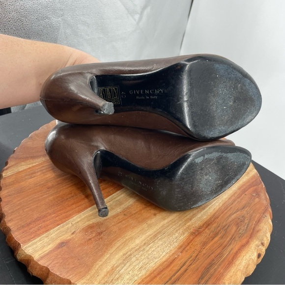 Givenchy brown leather T-bar heel booties Sz 40 peep toe - Picture 9 of 11